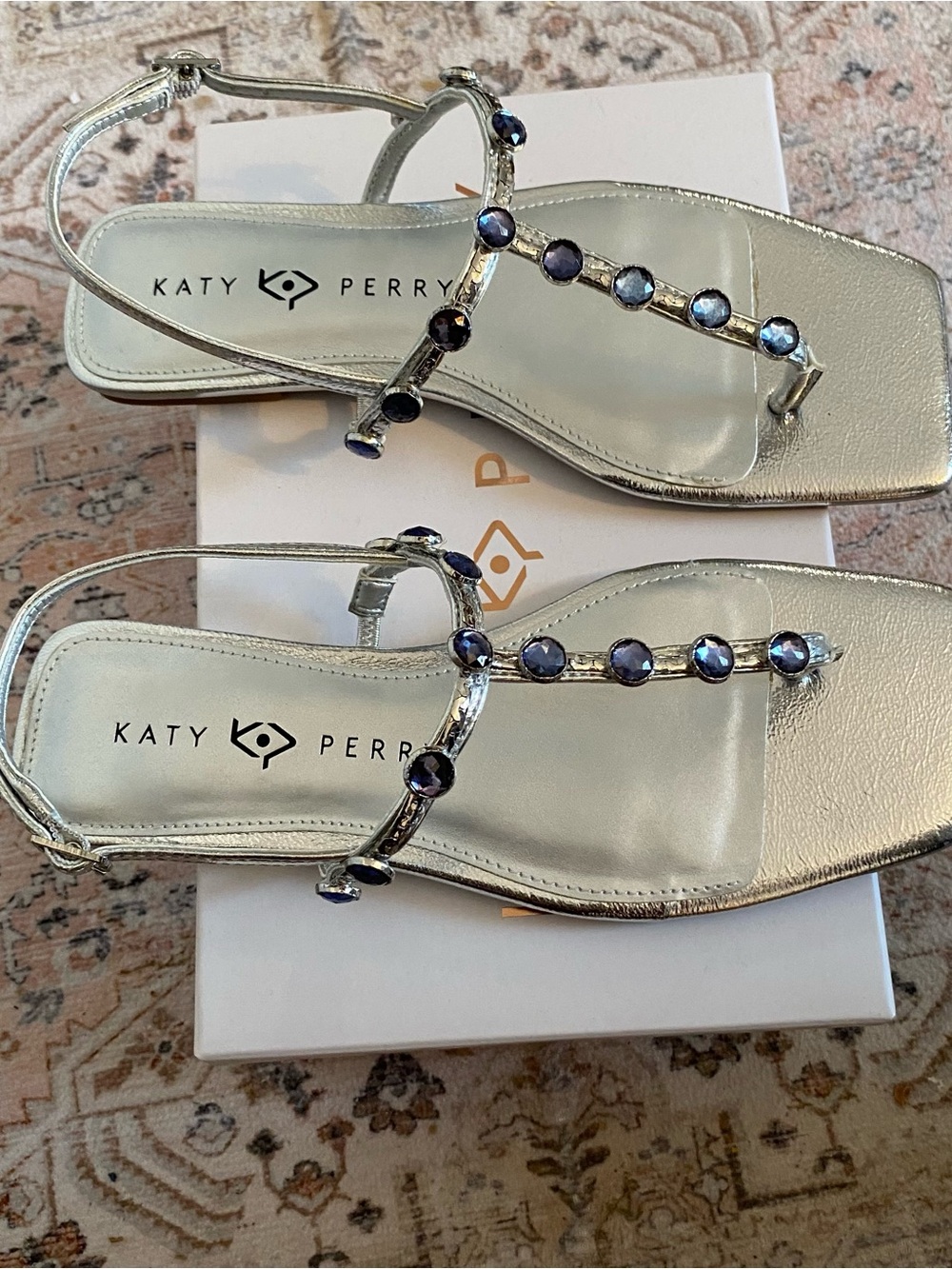 Katy Perry Collections Camie Gemstone Silver Sandals 7.5 Shoes
